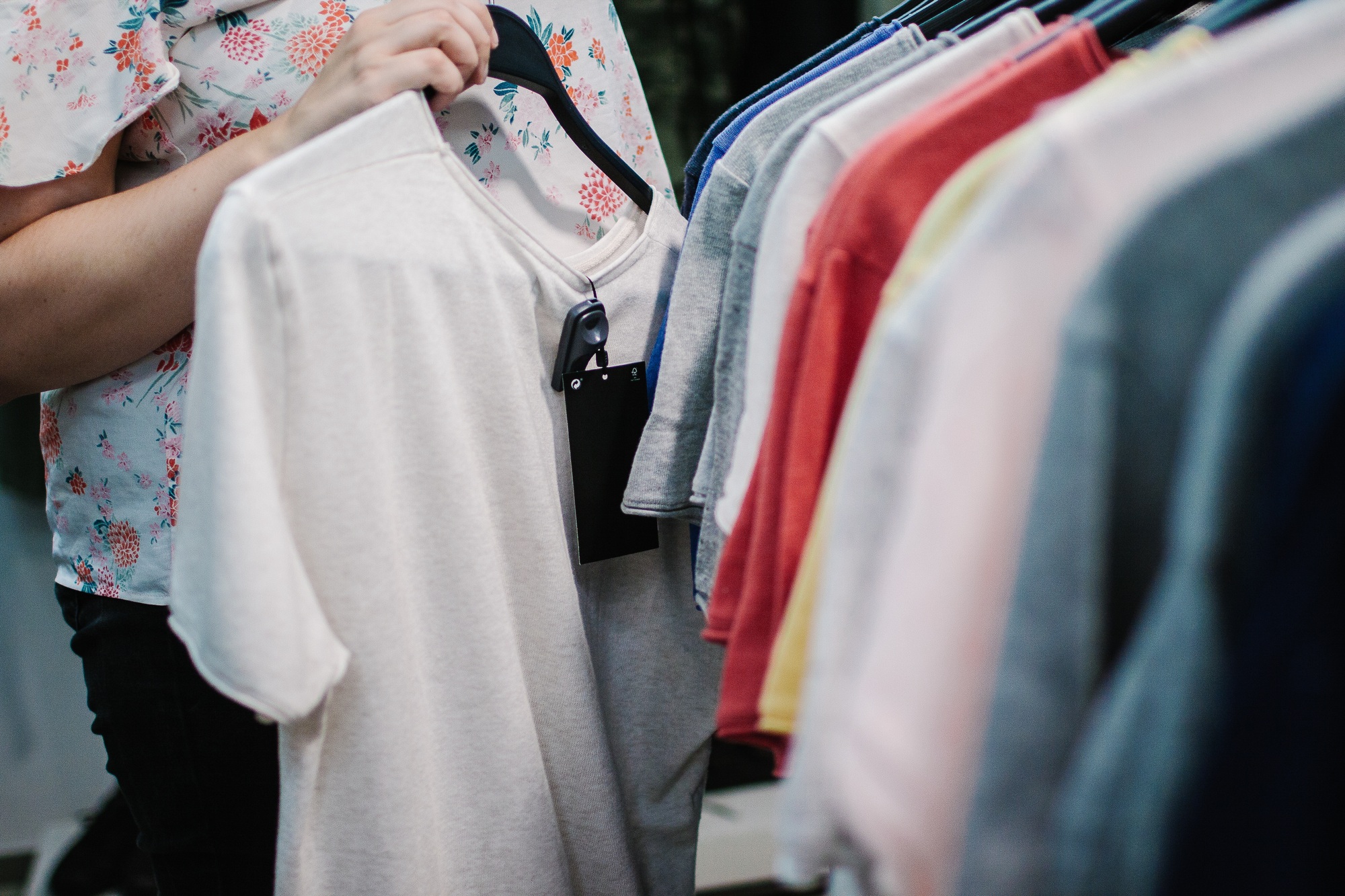 Shopping t-shirt