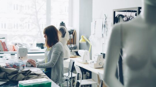 Atelier de lingerie sur mesure : comment ça fonctionne et pourquoi vous devriez essayer