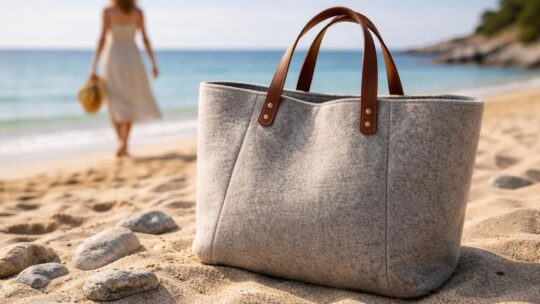Pourquoi le sac cabas en feutre de laine est l&rsquo;accessoire incontournable de l&rsquo;été